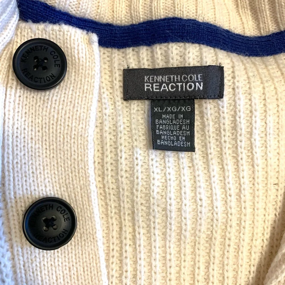 Kenneth Cole button up - Picture 5 of 6